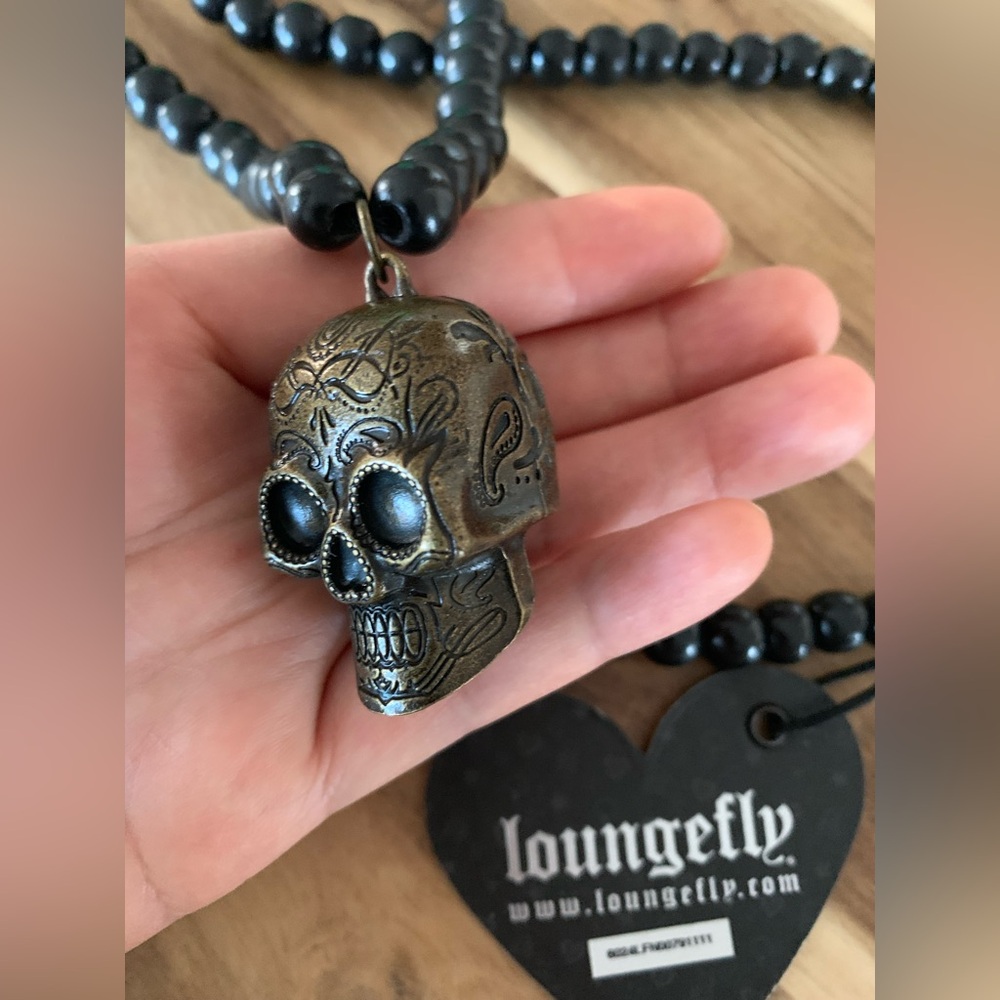 Loungefly carved skull pendant beaded long necklace jewelry new with tags